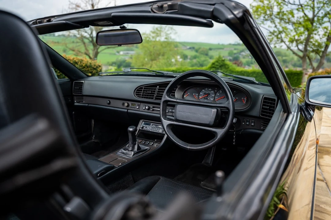 1990 Porsche 944 S2 - Image 14 of 30