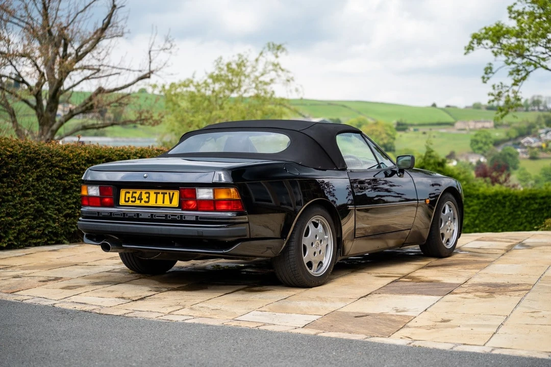 1990 Porsche 944 S2 - Image 9 of 30
