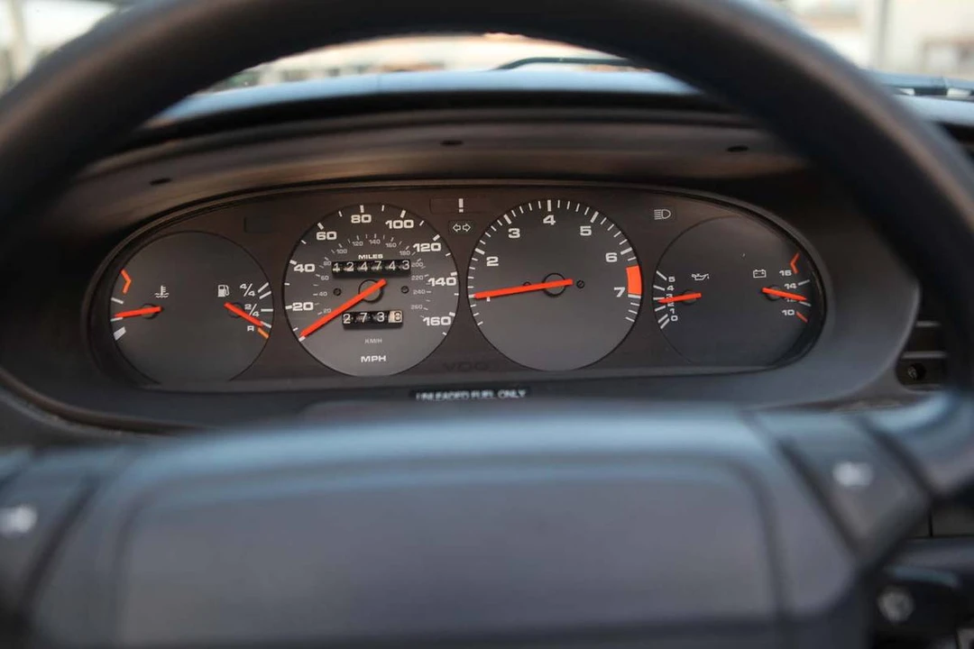 1990 Porsche 944 S2 - Image 13 of 24