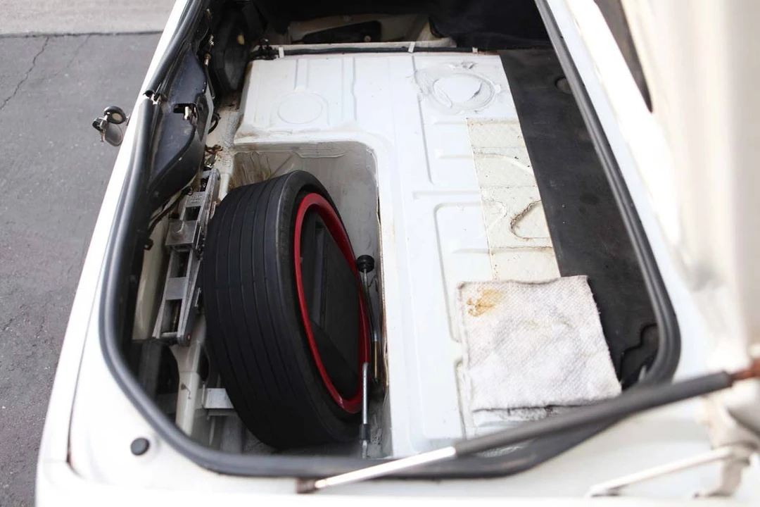 1990 Porsche 944 S2 - Image 22 of 24