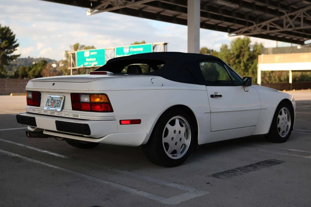1990 Porsche 944 S2 - Image 6 of 24