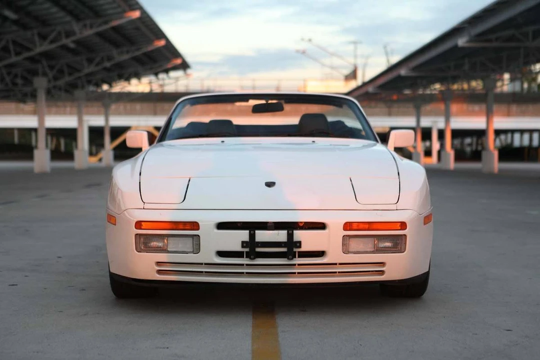 1990 Porsche 944 S2 - Image 3 of 24