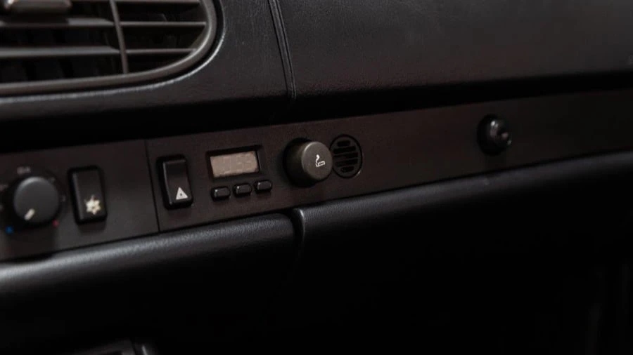 1990 Porsche 944 S2 - Image 24 of 31