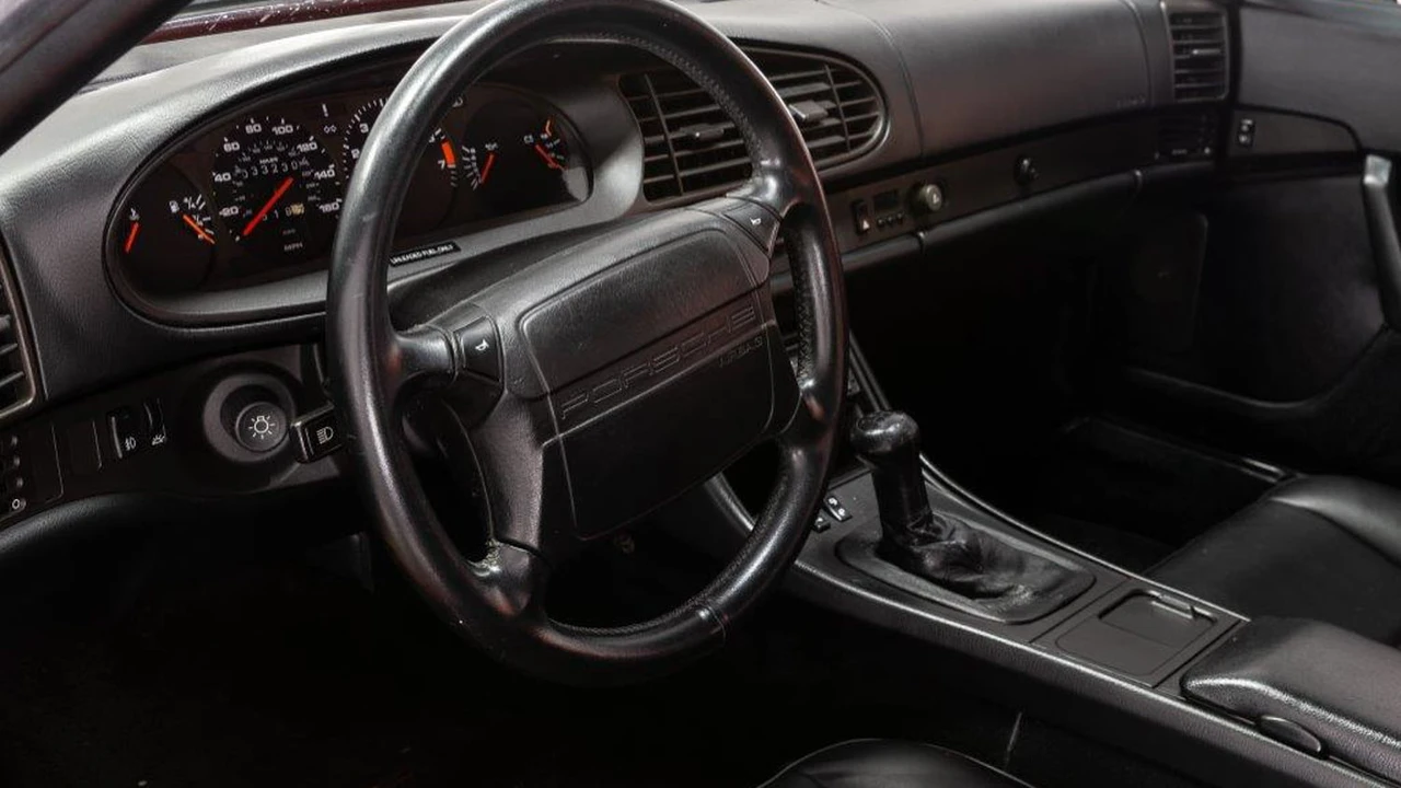 1990 Porsche 944 S2 - Image 5 of 31