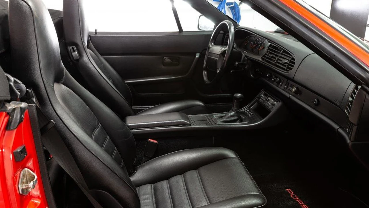 1990 Porsche 944 S2 - Image 17 of 31
