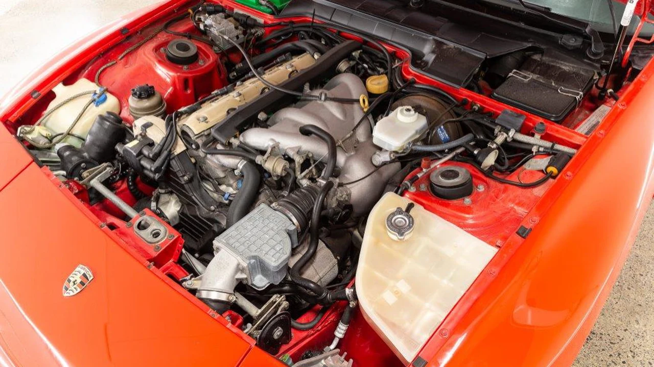 1990 Porsche 944 S2 - Image 8 of 31