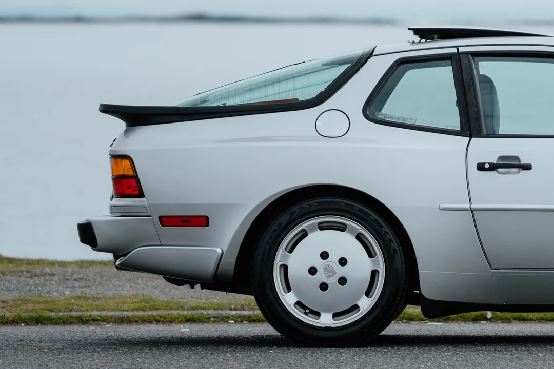 1990 Porsche 944 S2 - Image 15 of 31