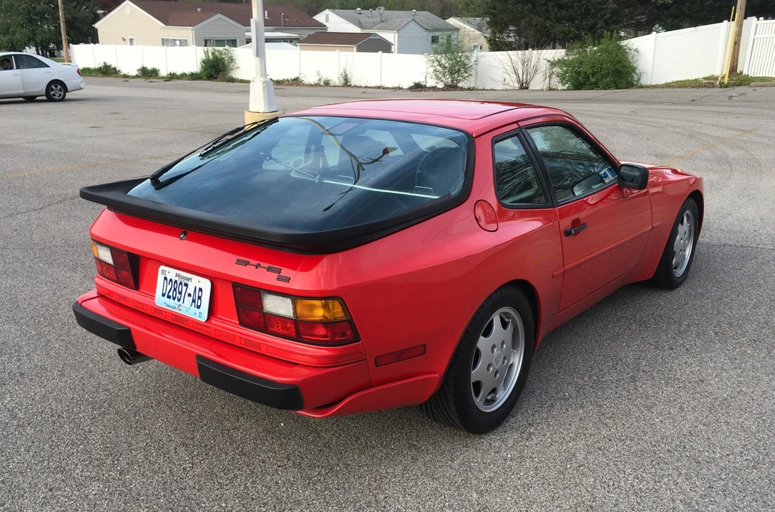 1990 Porsche 944 S2 - Image 7 of 31