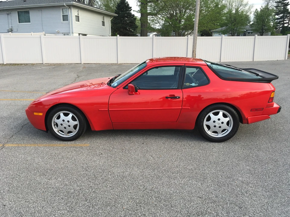 1990 Porsche 944 S2 - Image 4 of 31