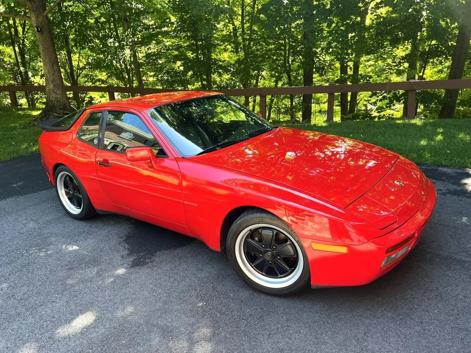 1990 Porsche 944 S2 - Image 2 of 31