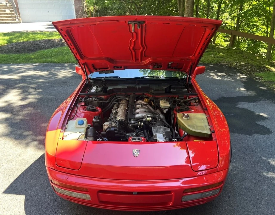 1990 Porsche 944 S2 - Image 14 of 31