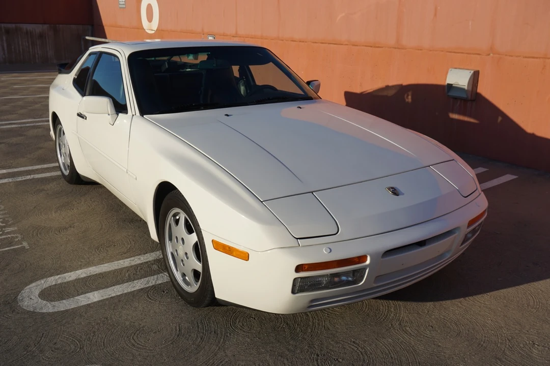 1990 Porsche 944 S2 - Image 10 of 31