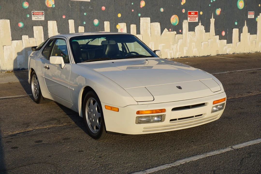 1990 Porsche 944 S2 - Image 14 of 31