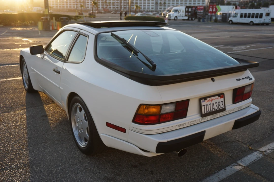1990 Porsche 944 S2 - Image 16 of 31