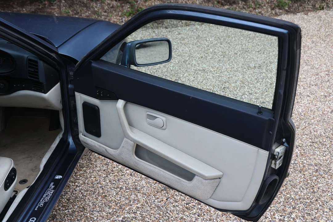 1990 Porsche 944 S2 - Image 18 of 30