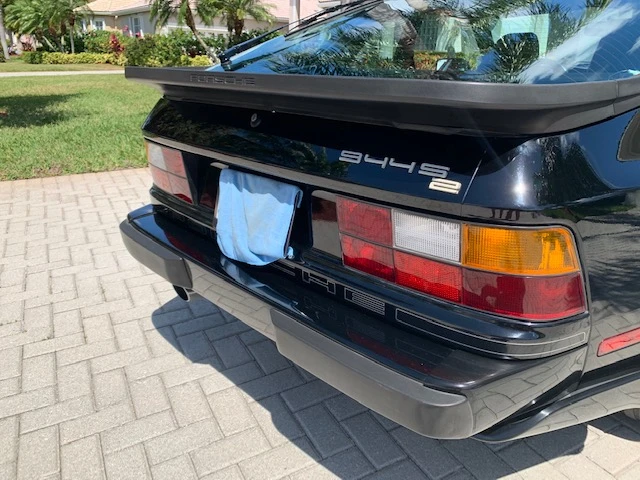 1990 Porsche 944 S2 - Image 11 of 31