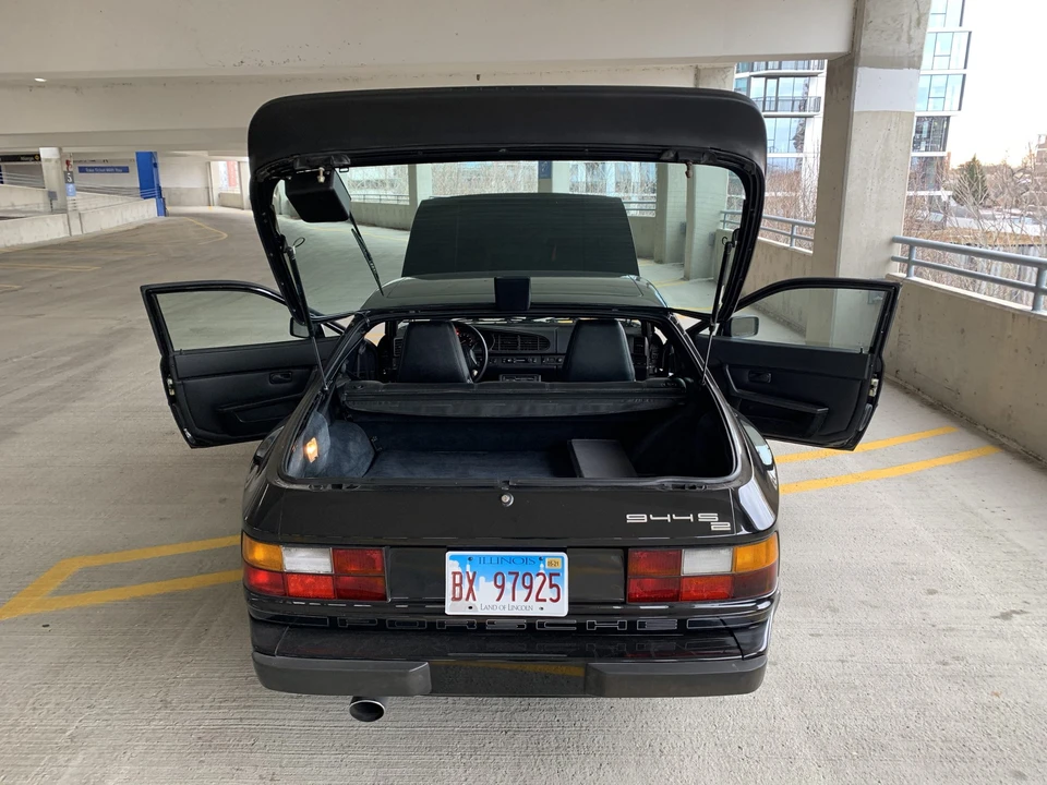 1990 Porsche 944 S2 - Image 13 of 31