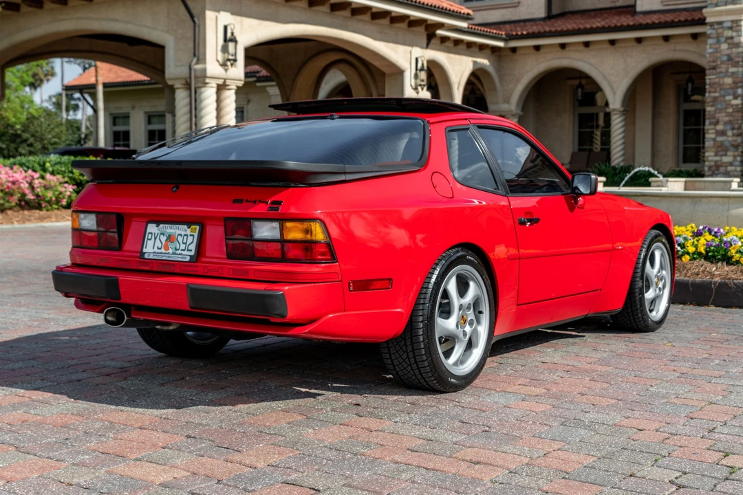 1990 Porsche 944 S2 - Image 7 of 31