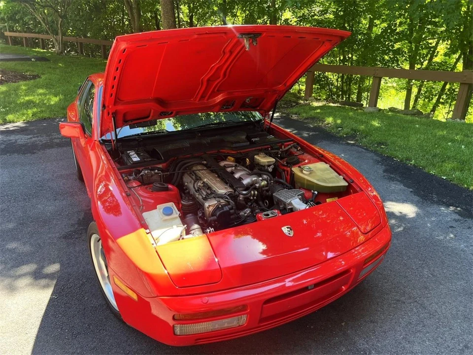 1990 Porsche 944 S2 - Image 15 of 31