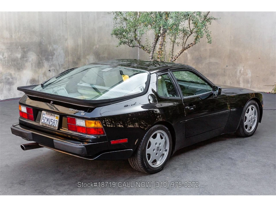 1990 Porsche 944 S2 - Image 4 of 31