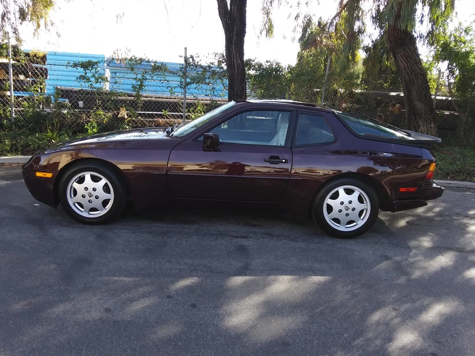 1990 Porsche 944 S2 - Image 3 of 31