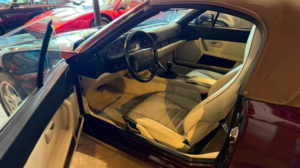 1990 Porsche 944 S2 - Image 4 of 19