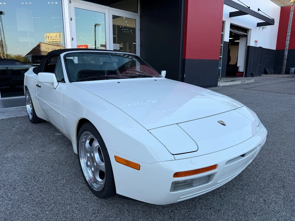 1990 Porsche 944 S2 - Image 18 of 31