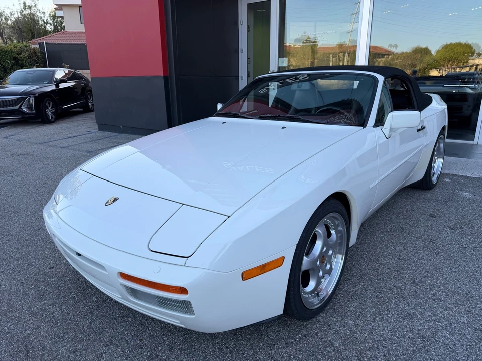 1990 Porsche 944 S2 - Image 19 of 31
