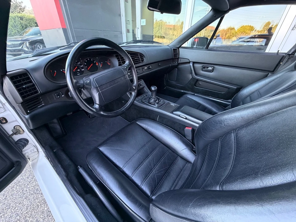 1990 Porsche 944 S2 - Image 24 of 31