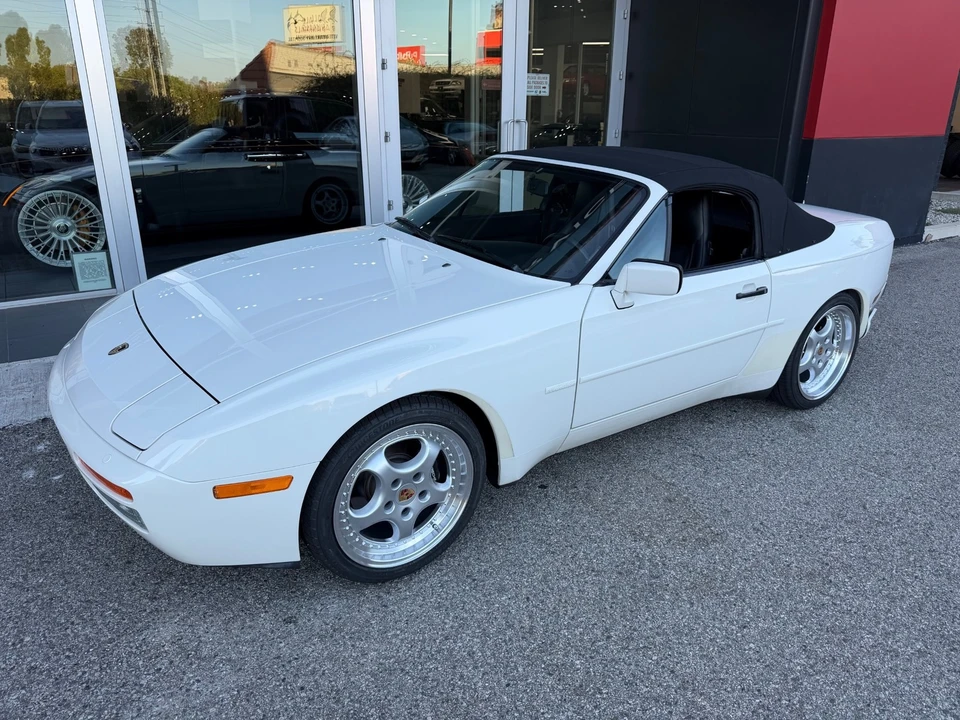1990 Porsche 944 S2 - Image 14 of 31