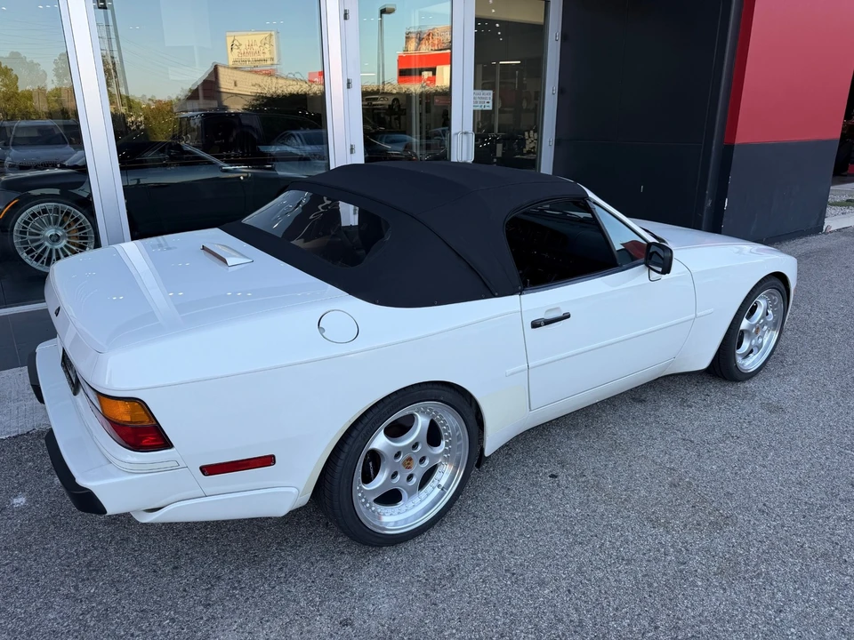 1990 Porsche 944 S2 - Image 8 of 31