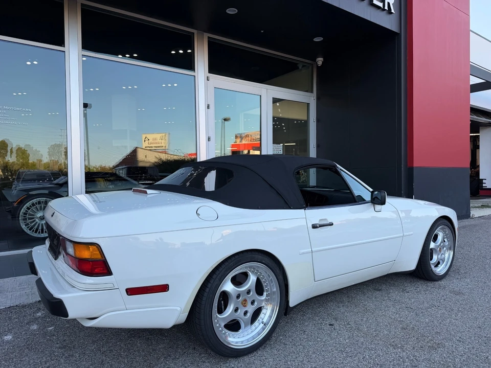 1990 Porsche 944 S2 - Image 7 of 31