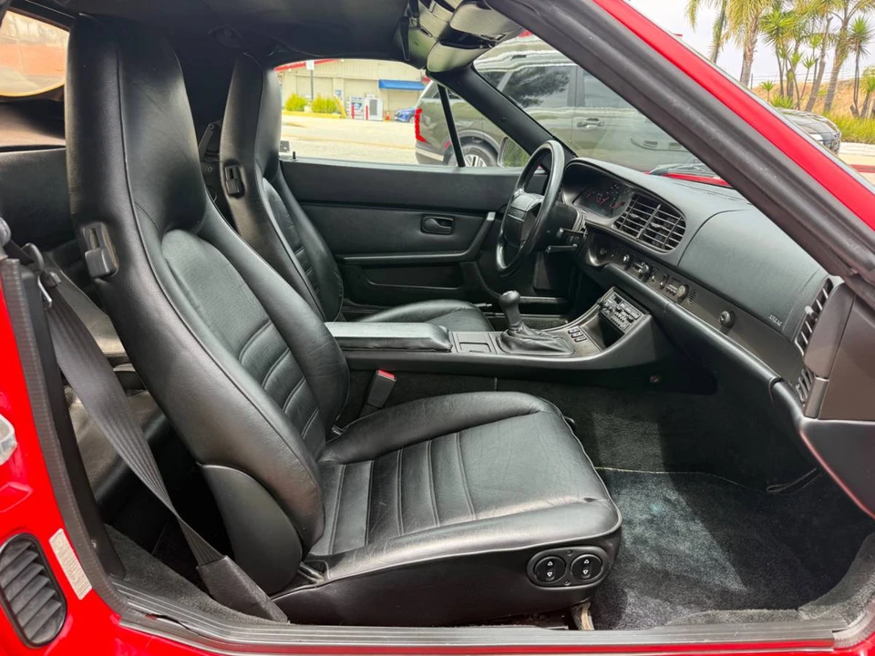 1990 Porsche 944 S2 - Image 13 of 24