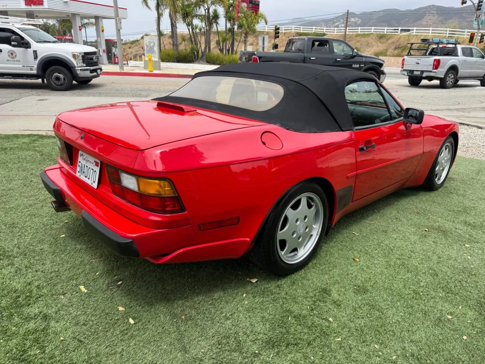 1990 Porsche 944 S2 - Image 7 of 24
