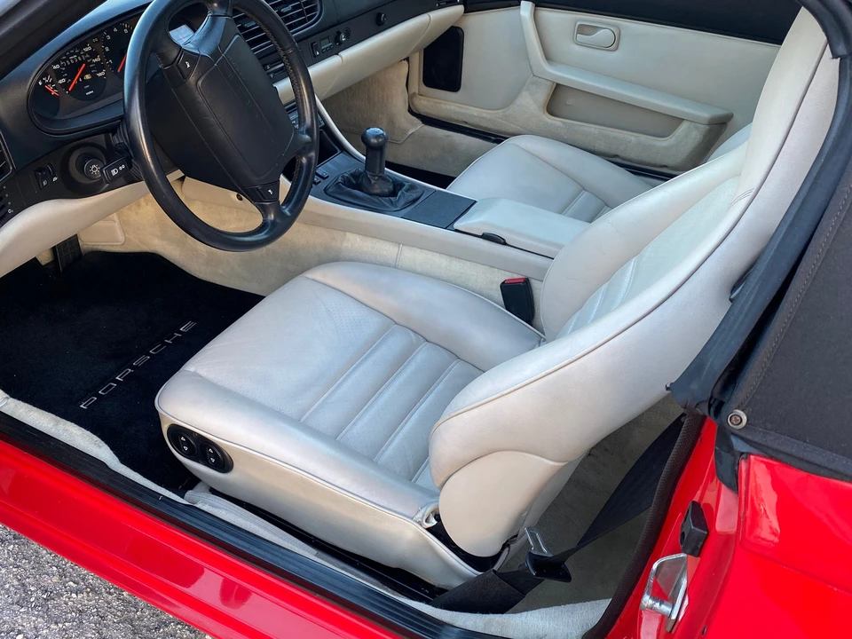 1990 Porsche 944 S2 - Image 8 of 12