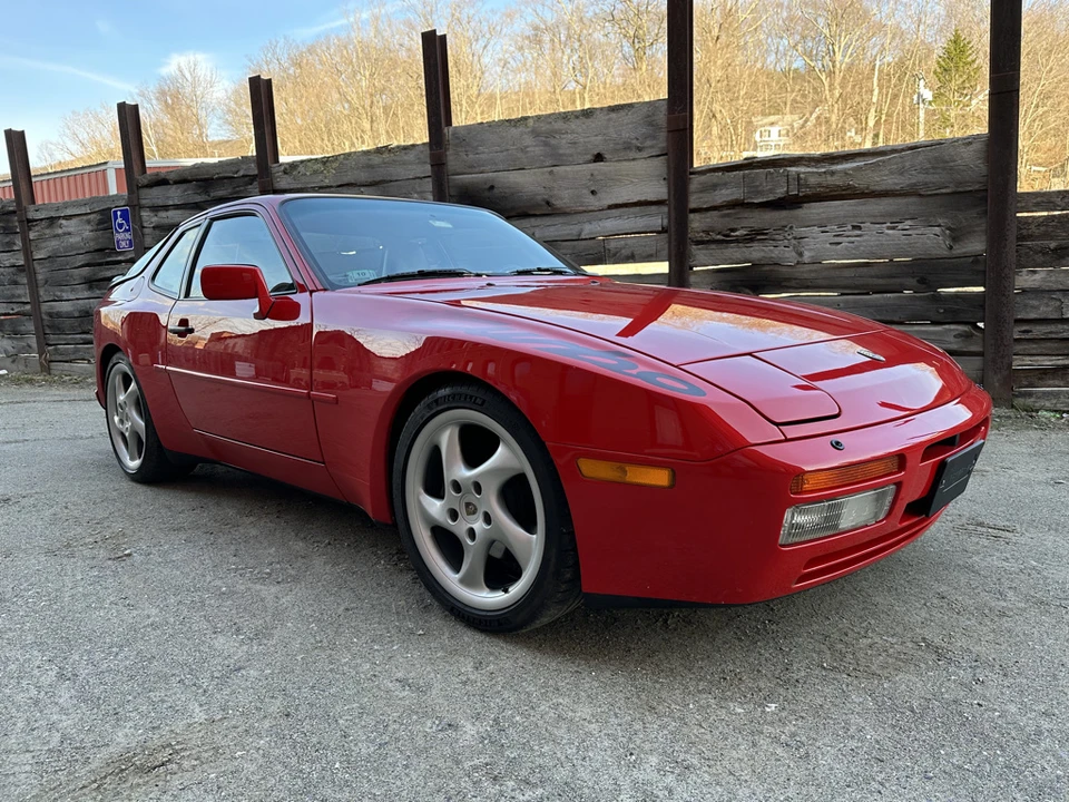 1990 Porsche 944 Turbo - Image 8 of 31
