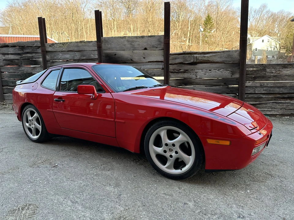 1990 Porsche 944 Turbo - Image 9 of 31