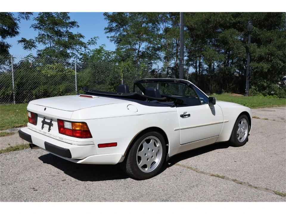 1990 Porsche 944 S2 - Image 6 of 9