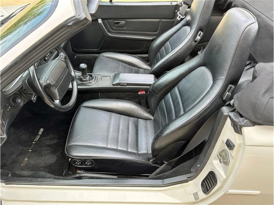 1990 Porsche 944 - Image 7 of 31