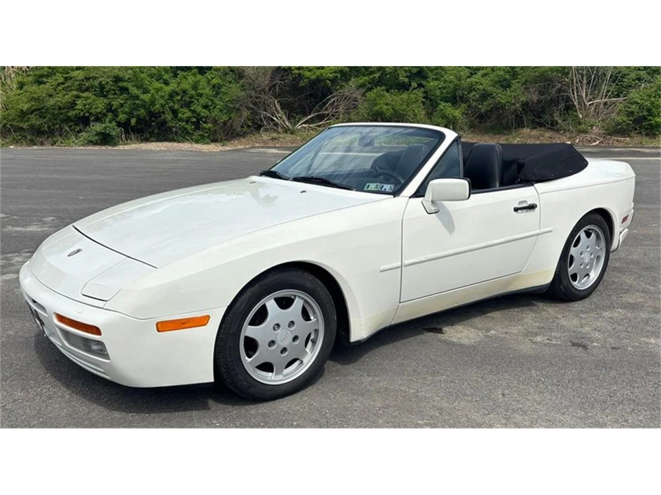 1990 Porsche 944 - Image 4 of 31
