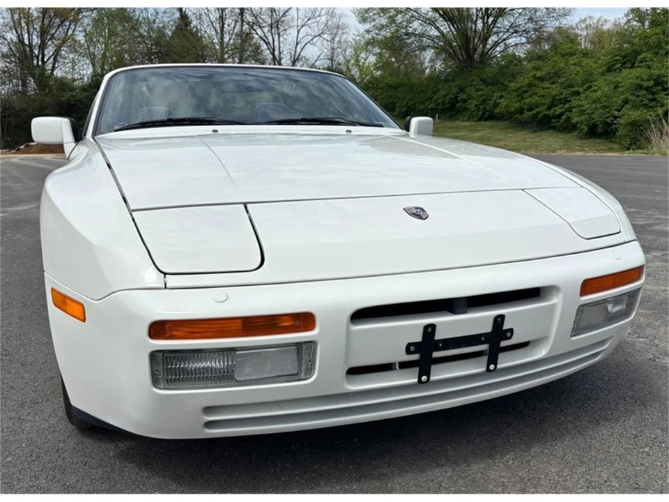 1990 Porsche 944 - Image 19 of 31
