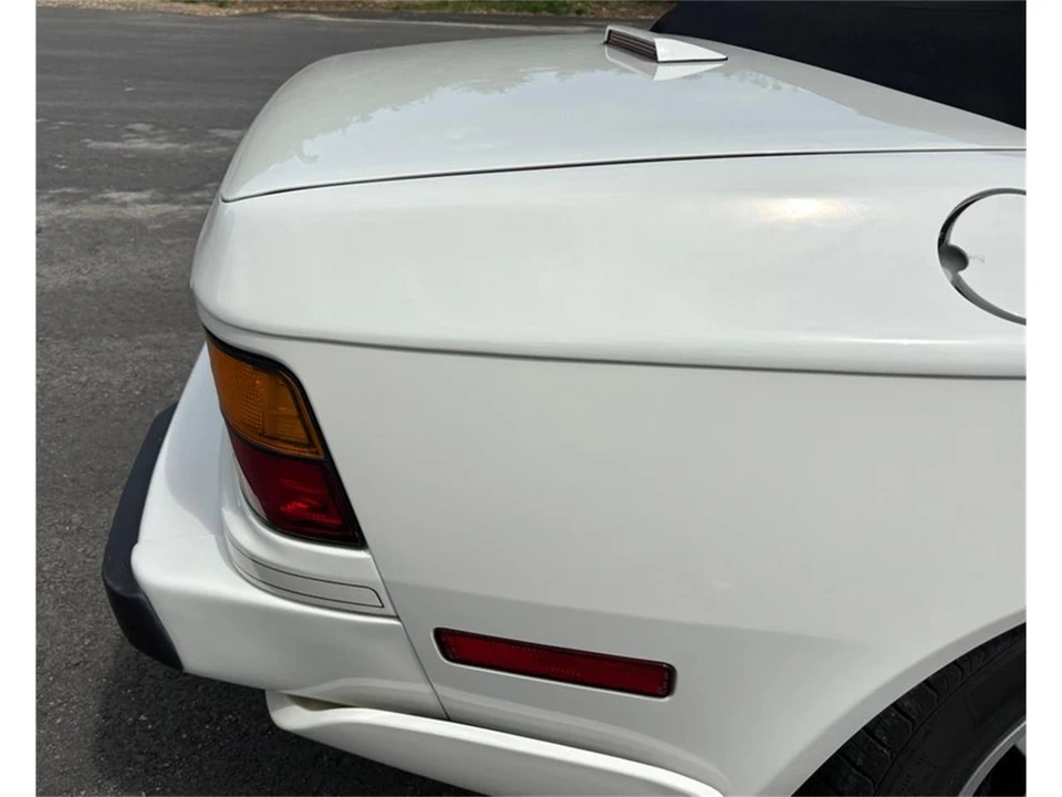 1990 Porsche 944 - Image 26 of 31