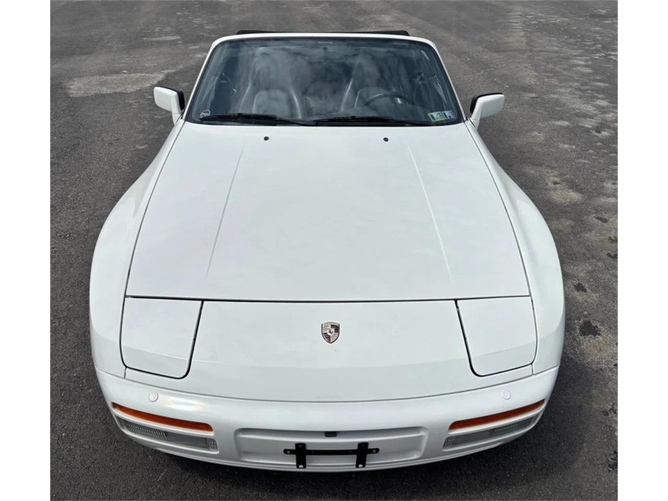 1990 Porsche 944 - Image 13 of 31
