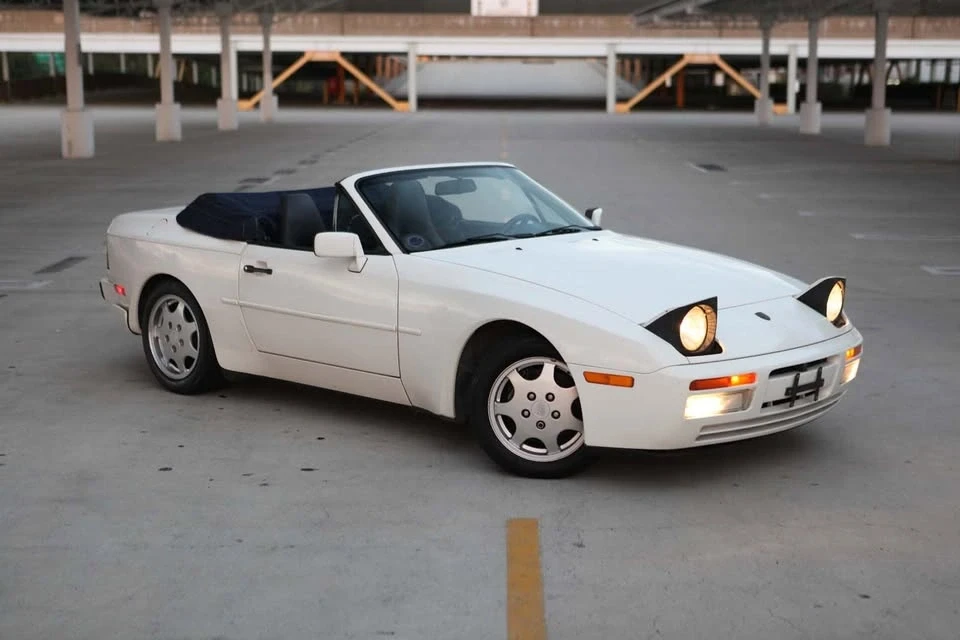1990 Porsche 944 S2 - Image 2 of 20