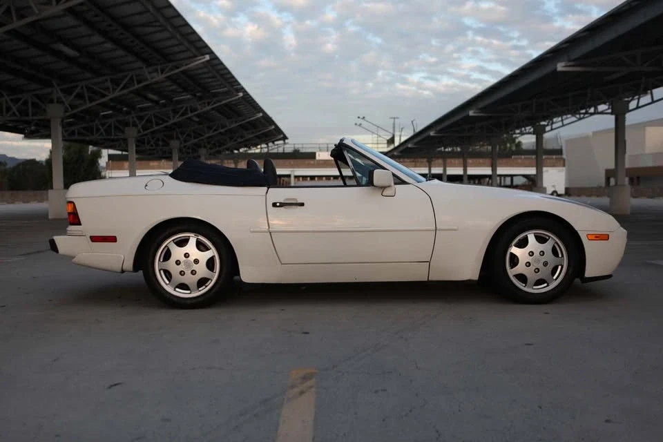 1990 Porsche 944 S2 - Image 6 of 20