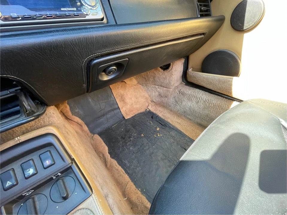 1990 Porsche 964 Carrera 4 - Image 12 of 15