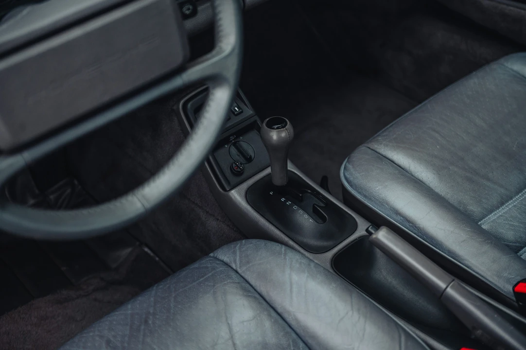 1990 Porsche 964 Carrera - Image 14 of 31