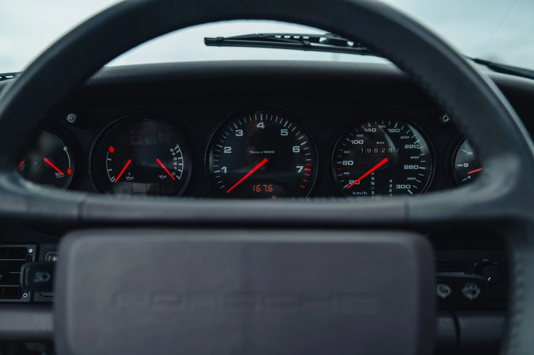 1990 Porsche 964 Carrera - Image 10 of 31
