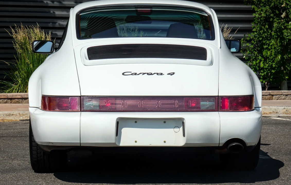 1990 Porsche 964 Carrera 4 - Image 5 of 6