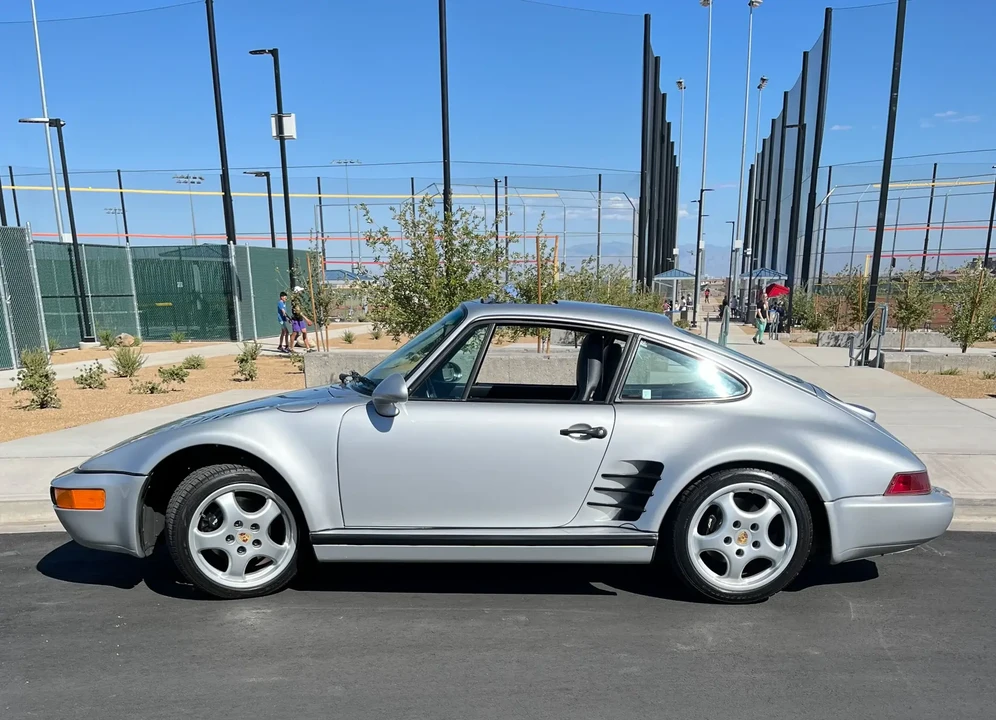 1990 Porsche 964 Carrera 4 - Image 5 of 6